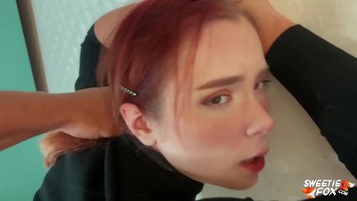 Man Fucked sa Bibig at Puki Masunurin Redheaded Skimpy at Cum sa Tits